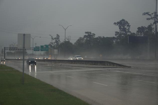 I-10 westbound traffic near Burger King at 9 a.m. Oct. 9