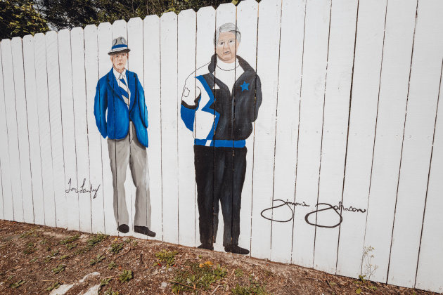 Fence painted by Wendy Fontaine-Showalter 