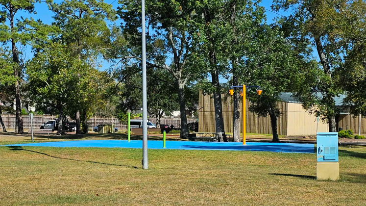 Use of the Rogers Park splashpad, as well as others citywide, will discontinue until water restrictions are lifted.