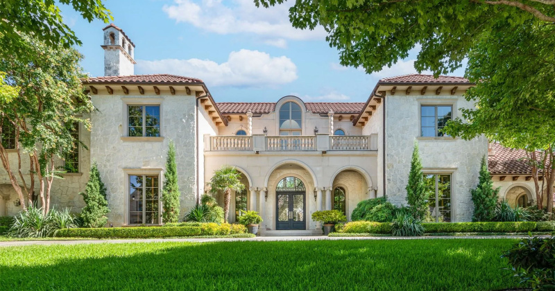 Walter Naymola’s home in Dallas, the address listed on his updated June 2022 driver’s license, is worth an estimated $6 million, according to real estate sales advertisement that lists the property last sold in June 2022.